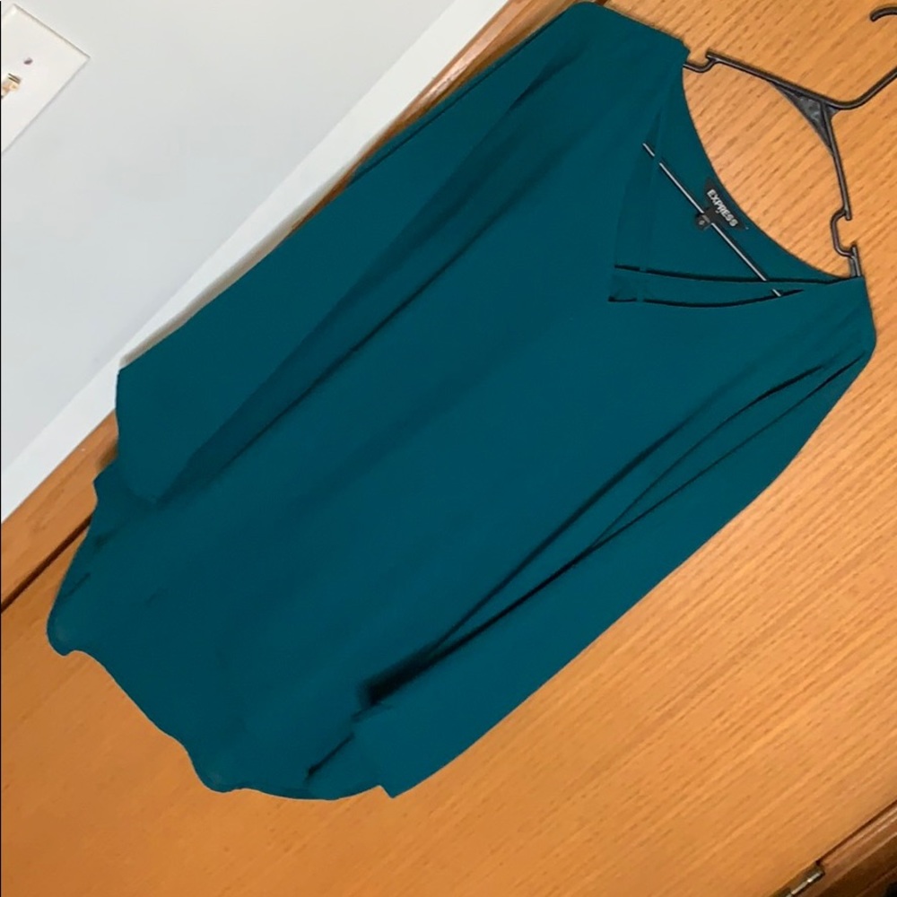 Express Top - Picture 2 of 3